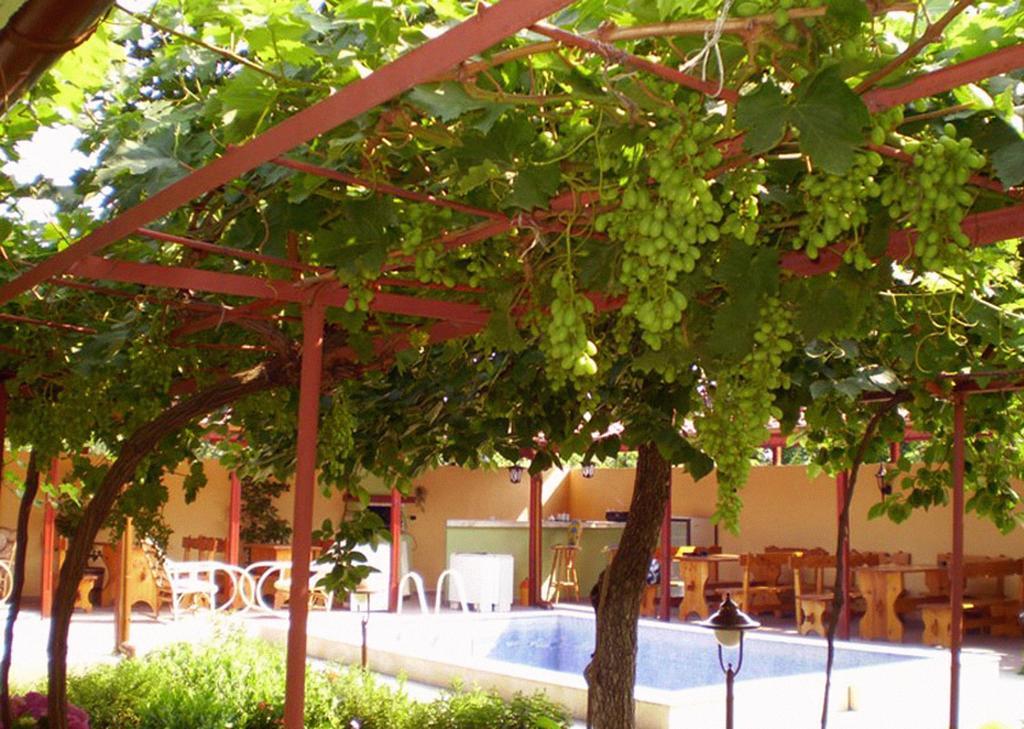 Guest House Yavorov Chernomorets Esterno foto