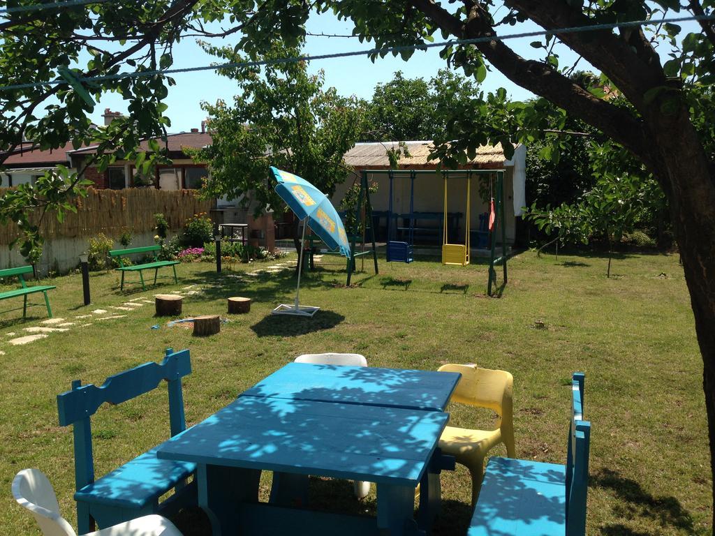 Guest House Yavorov Chernomorets Esterno foto